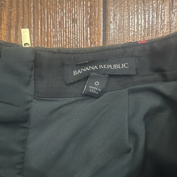 Banana Republic Jigsaw Print Skirt size 0 - Picture 5 of 8